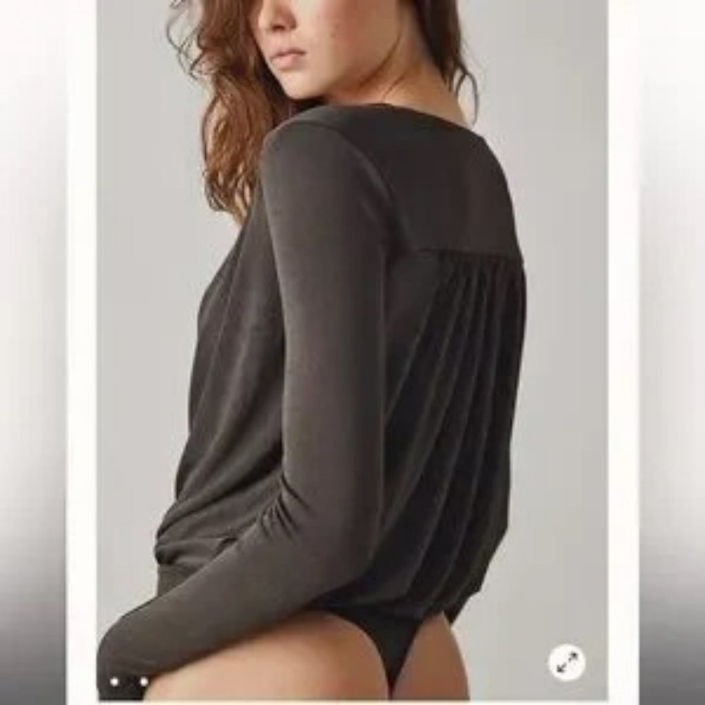 NWT Free People XS Black Turnt Bodysuit